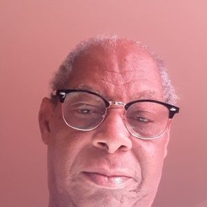 Meet your Posher, Luis